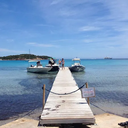 Cosy Holiday With Swimming Pool In Stunning Location Near The Beaches! Casa vacanze *